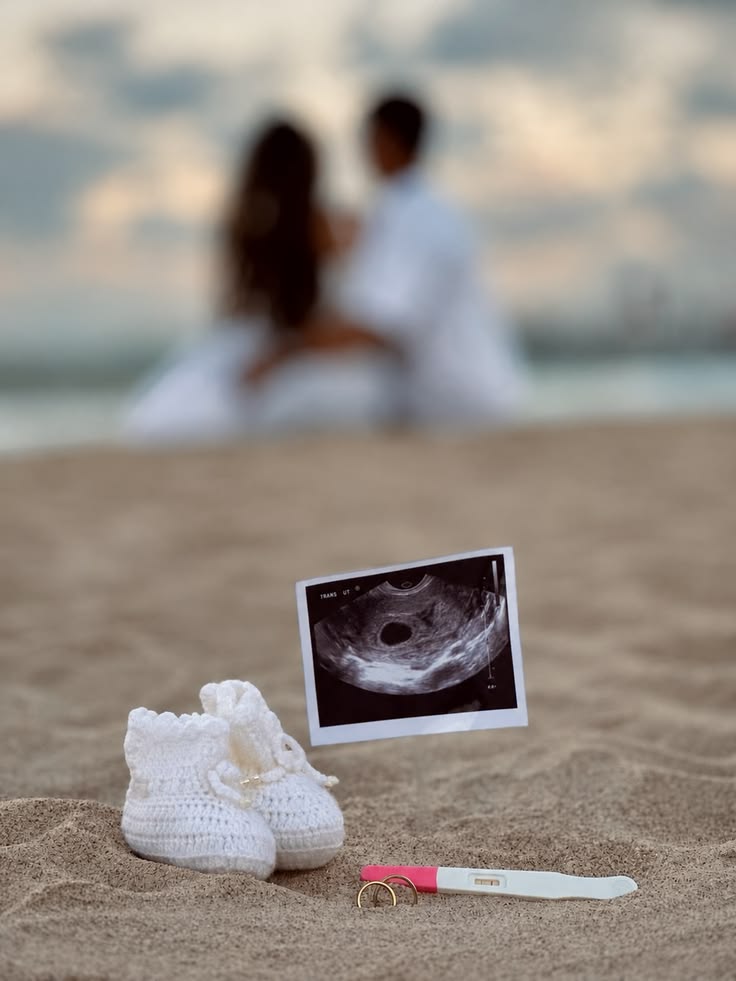 cute maternity photo ideas