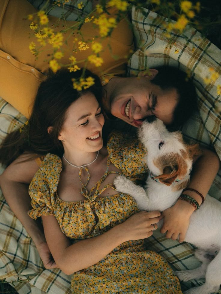 couple and dog photo ideas