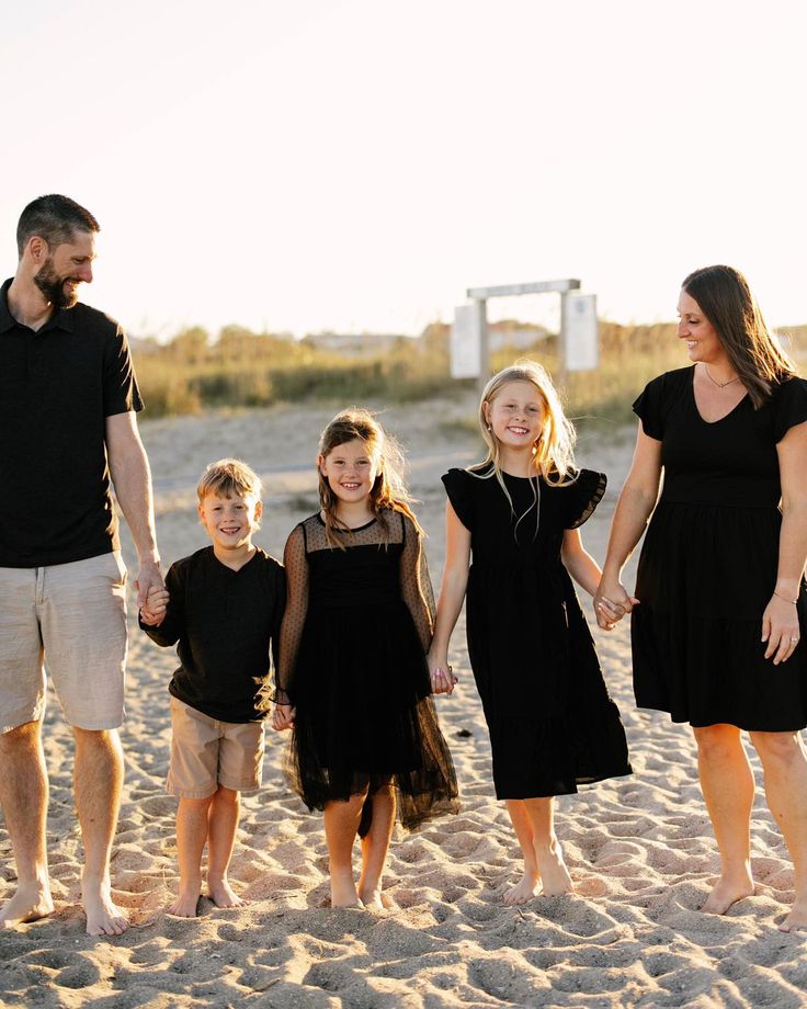 beach family photos outfit ideas