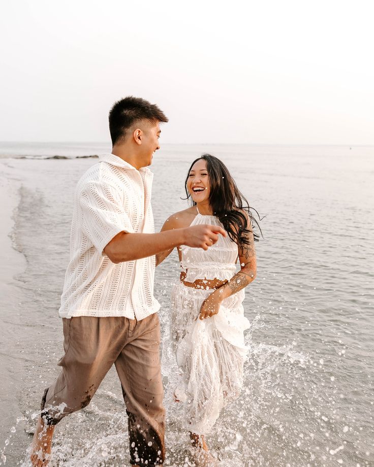 couple engagement photo ideas