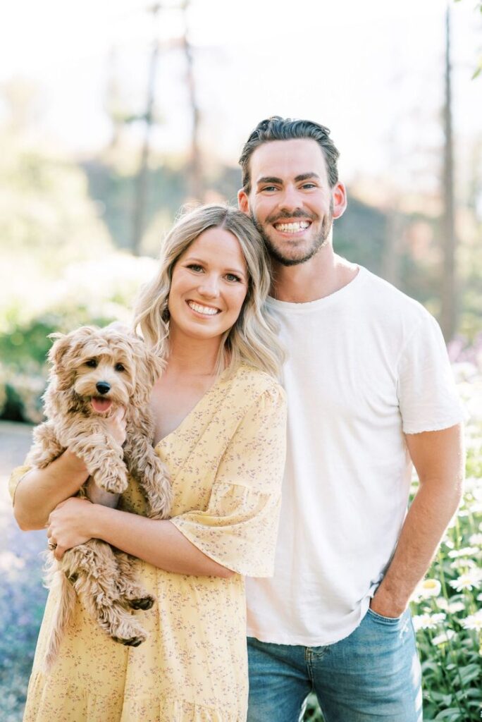 couple and dog photo ideas