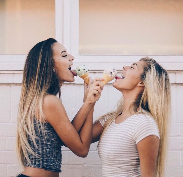 best friend photoshoot ideas