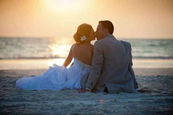 beach wedding photo ideas