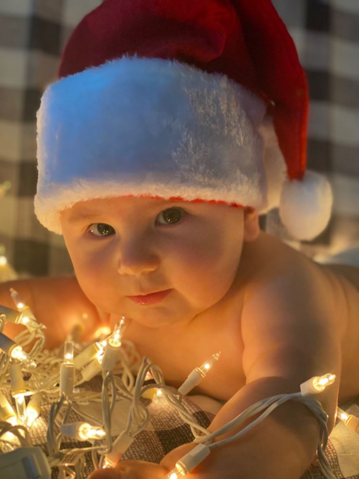 baby first christmas photo ideas