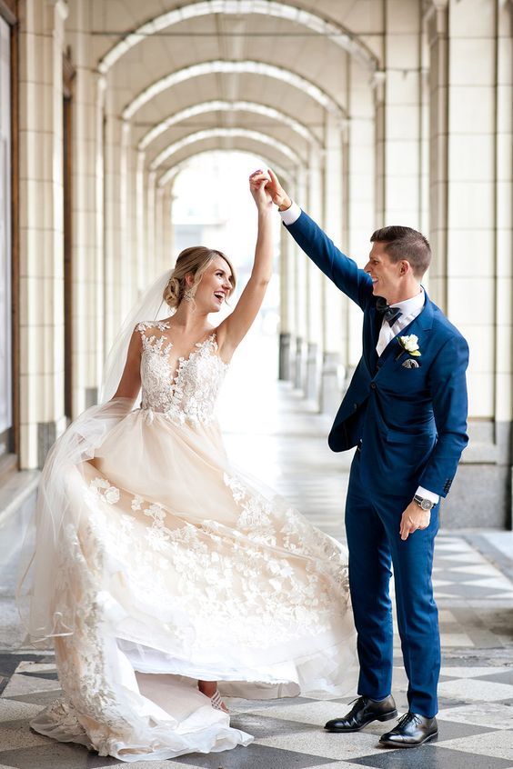 courthouse wedding photo ideas