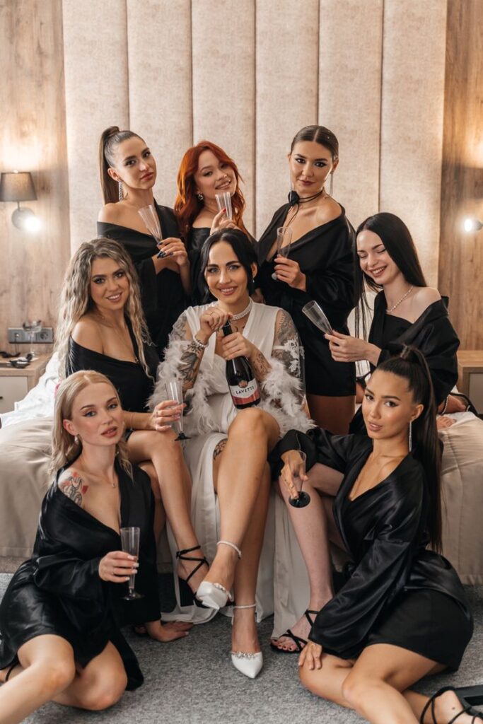 bachelorette photo ideas