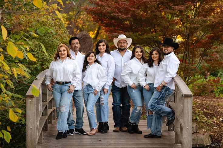 big family photo outfit ideas big family photo outfit ideas