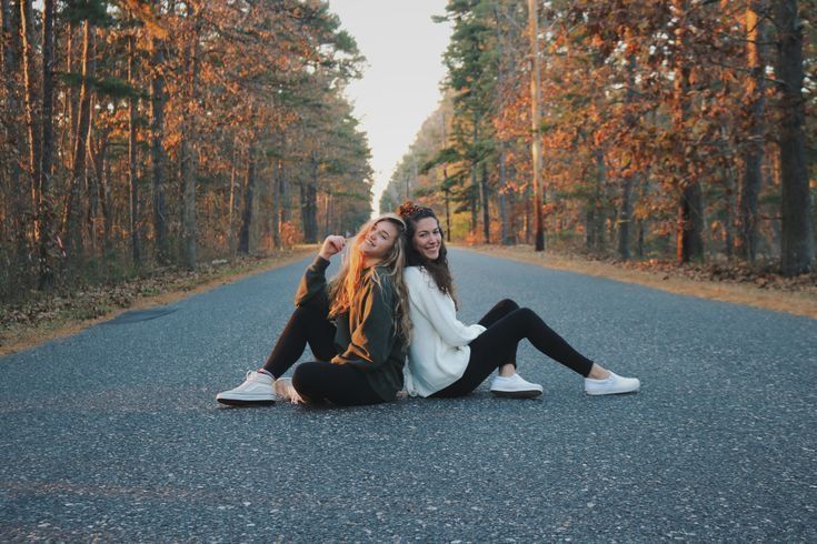 best friend photoshoot ideas