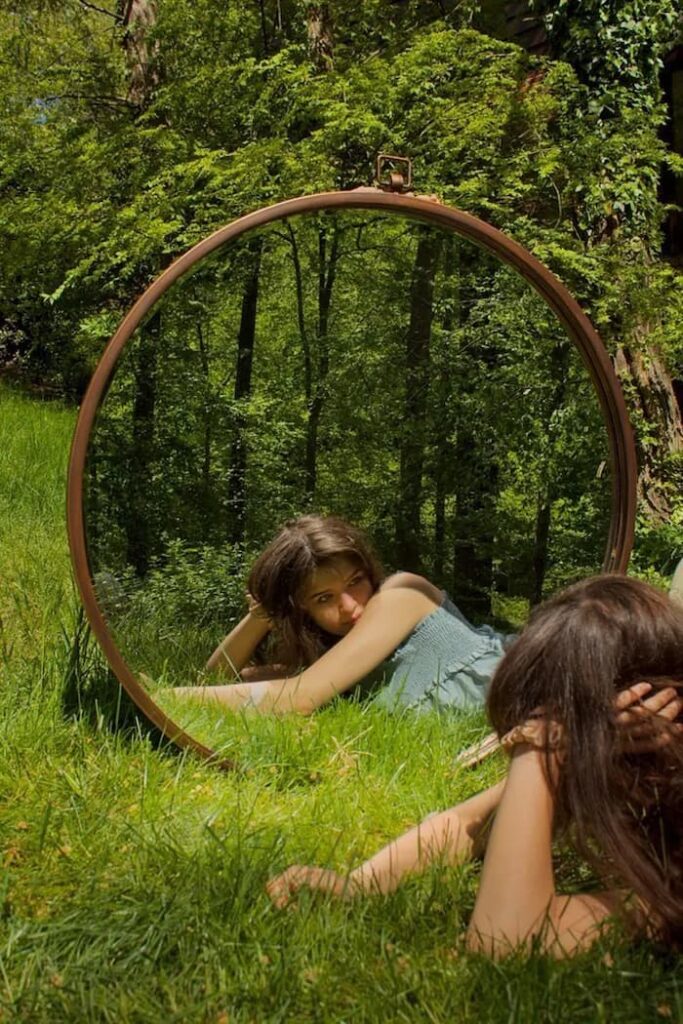 unique senior photo ideas