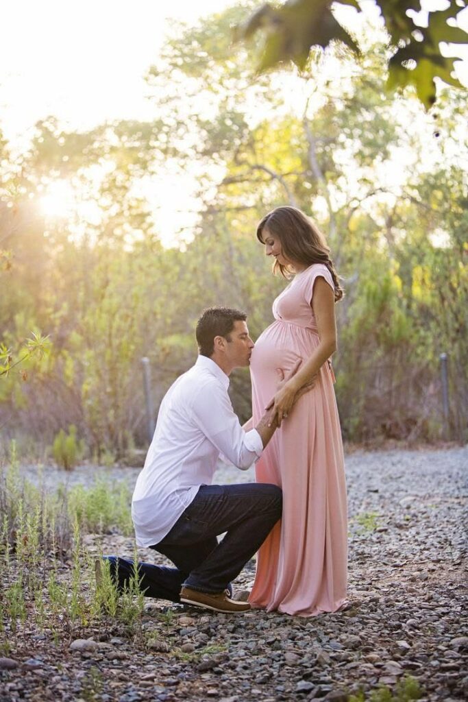cute maternity photo ideas