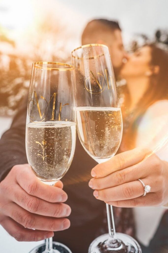 unique engagement photo ideas