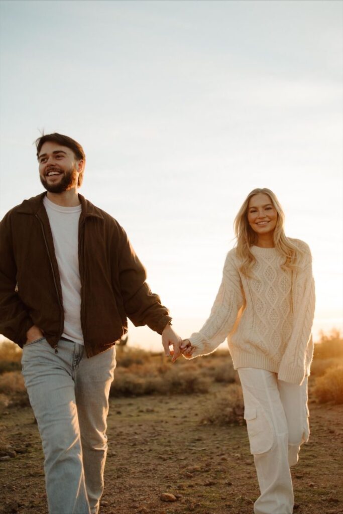 casual engagement photo outfit ideas