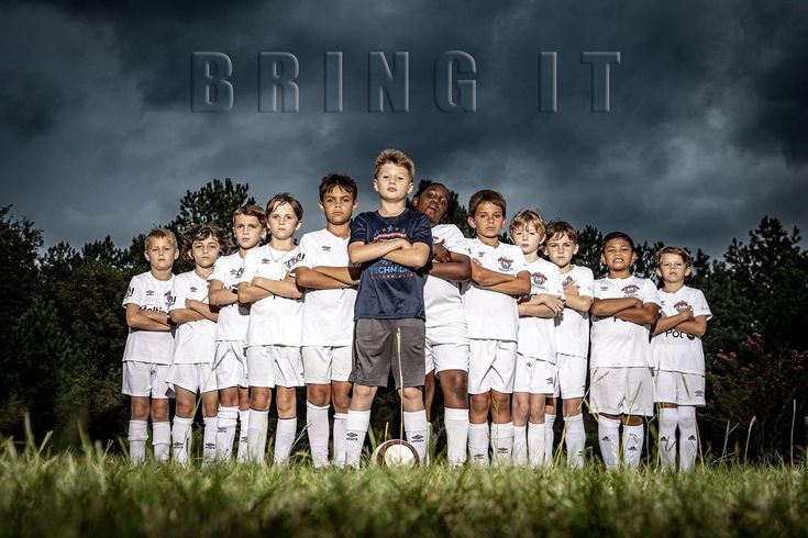 cool soccer team photo ideas