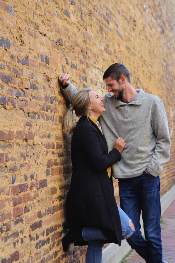cute engagement photo ideas