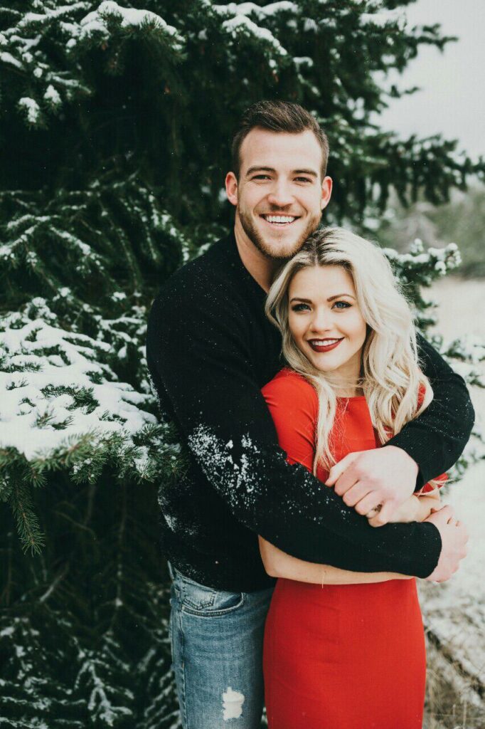 couple christmas card photo ideas