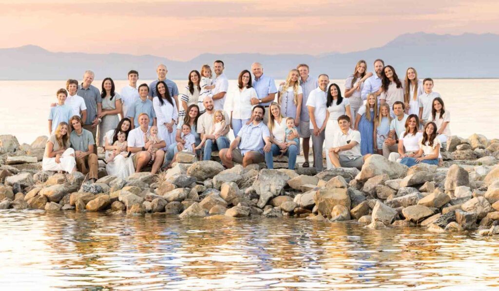 creative large family photo ideas