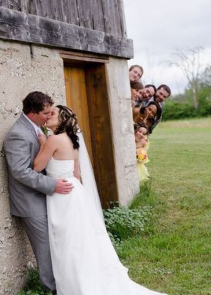 creative funny wedding photo ideas