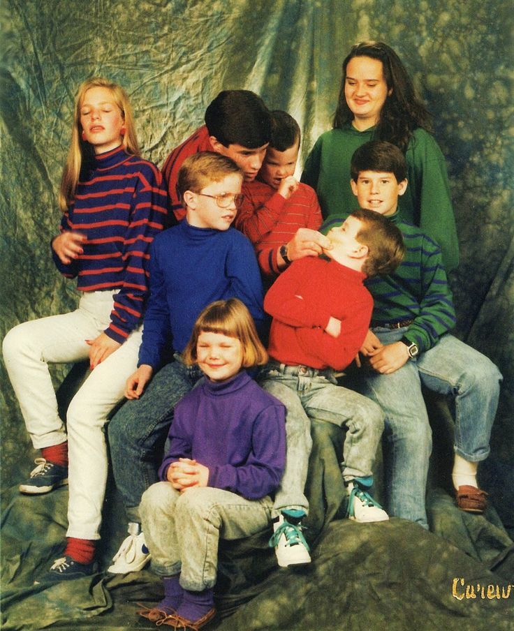 awkward family photo ideas