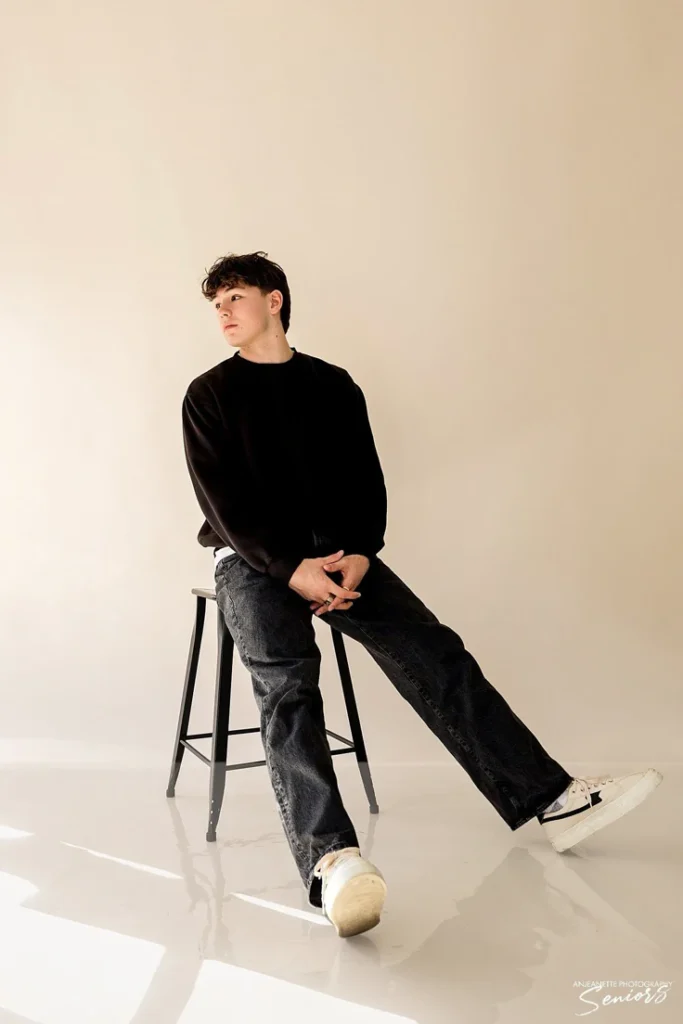 unique senior photo ideas