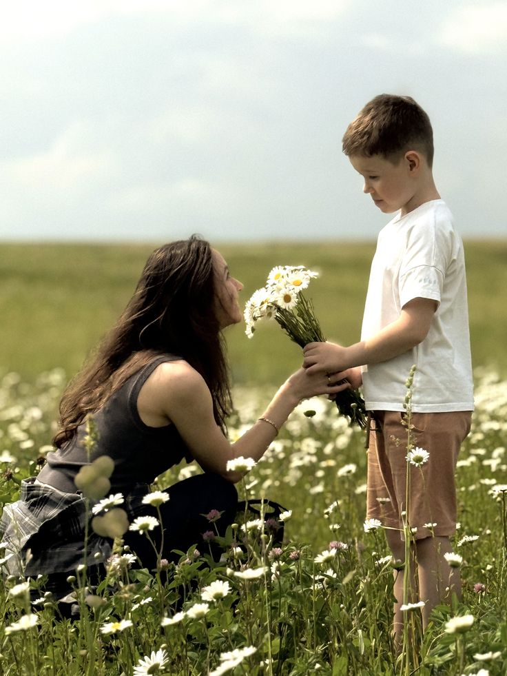 cute mom and son photoshoot ideas