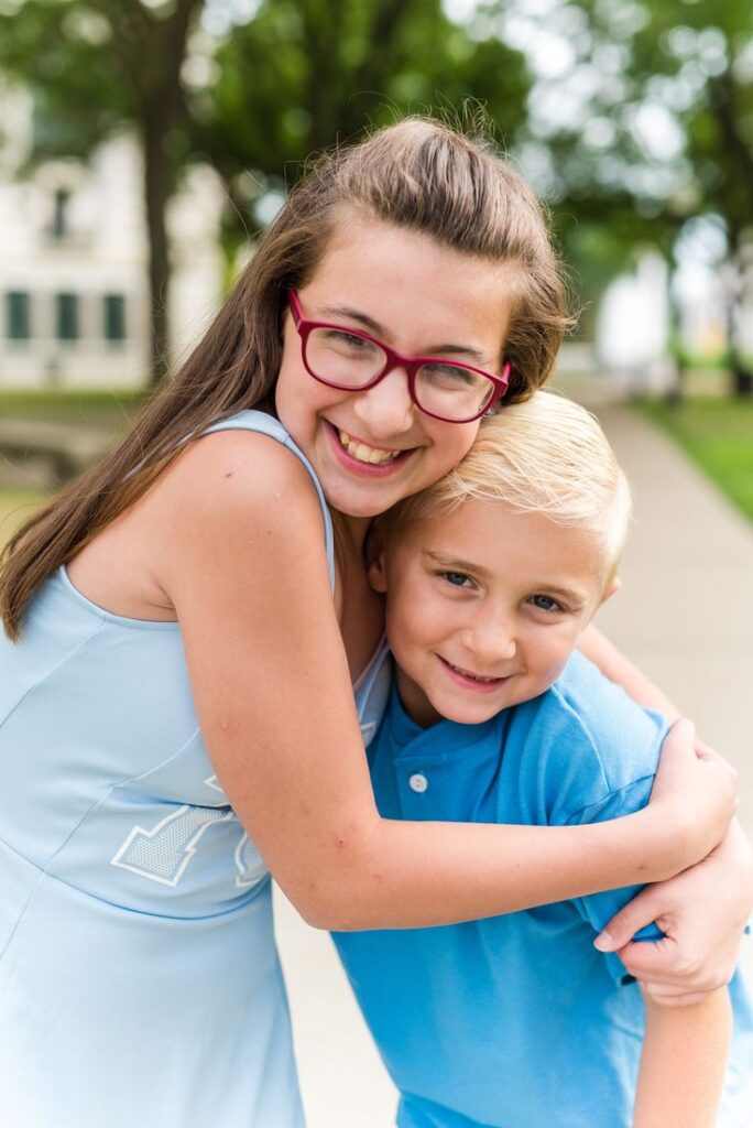 brother and sister photo ideas