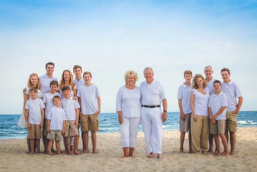 beach group photo ideas