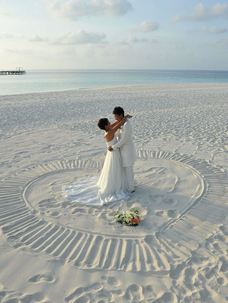 beach wedding photo ideas