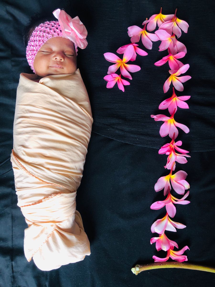 1 month baby photoshoot at home