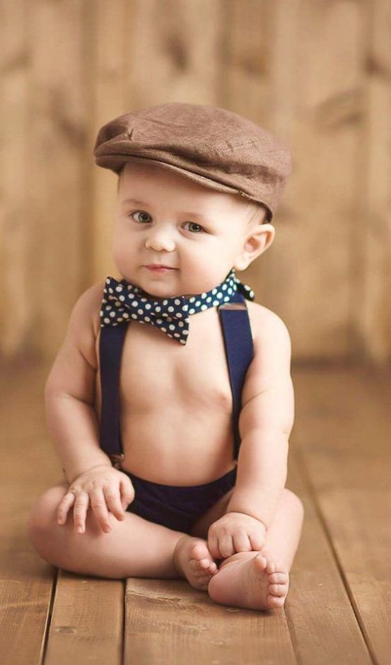 6 month baby boy photoshoot ideas at home