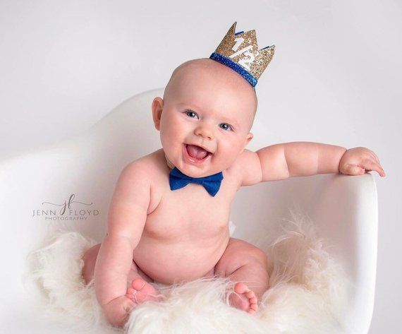 6 month baby boy photoshoot ideas at home