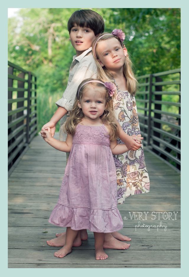 cute sibling photo ideas