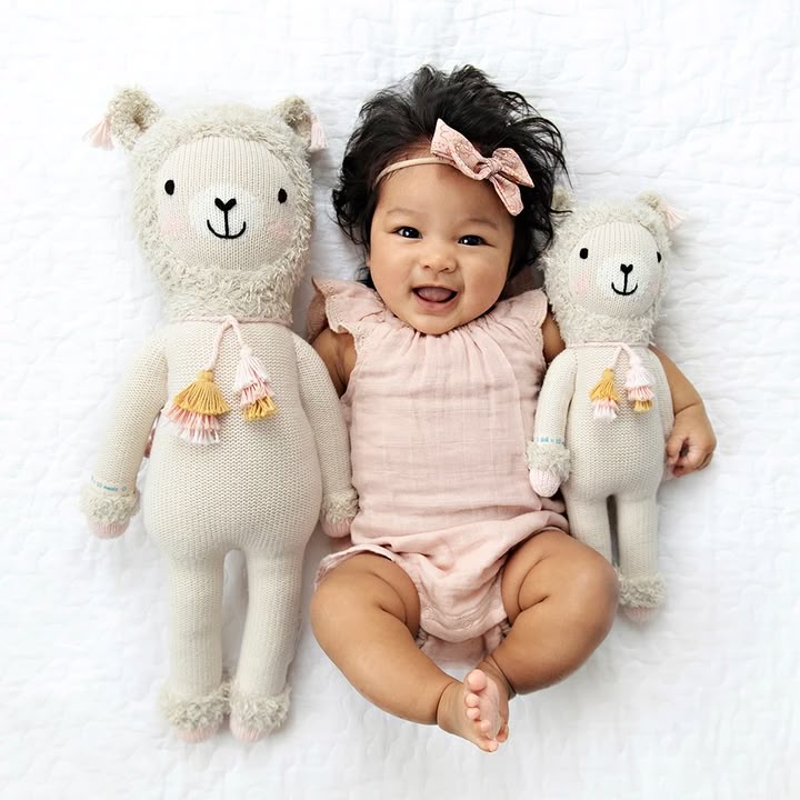 baby girl photoshoot ideas at home