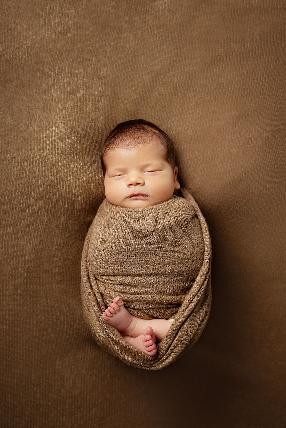 Month 1: Keep It Simple with Newborn Basics - baby photography idea