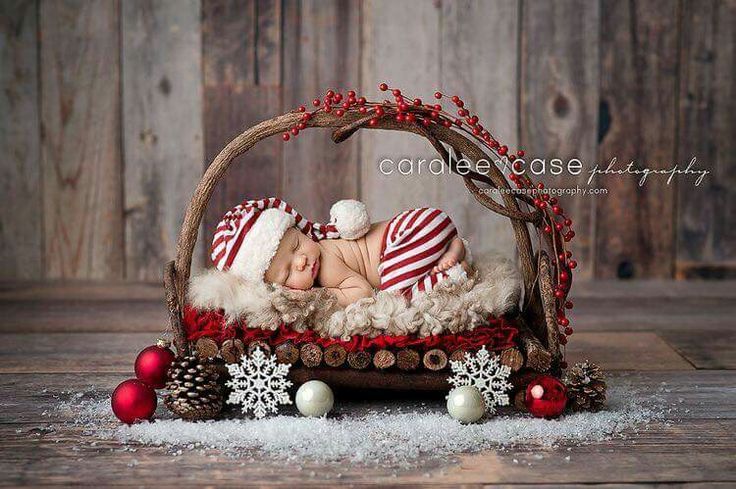 baby's first christmas photo shoot