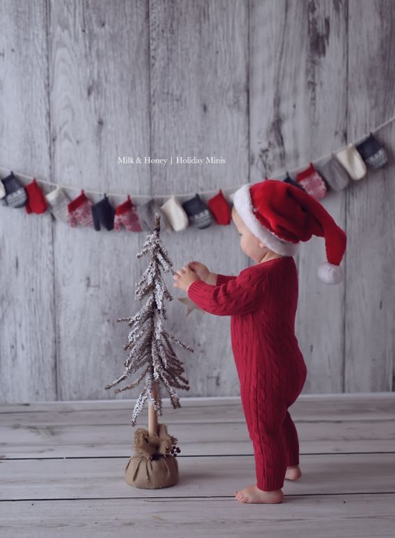 baby's first christmas photo shoot