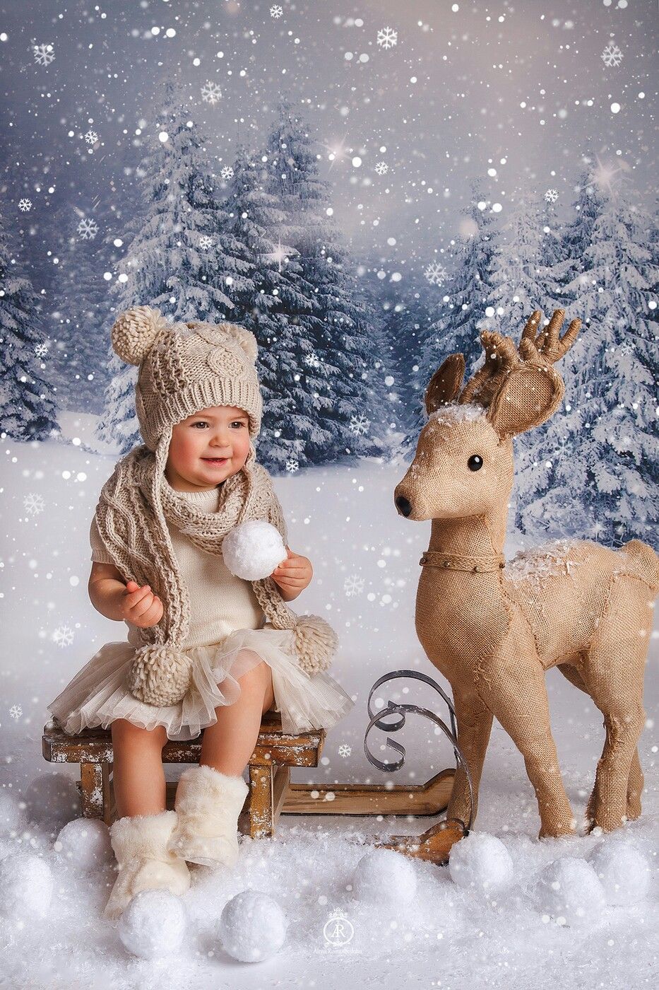 baby's first christmas photo shoot