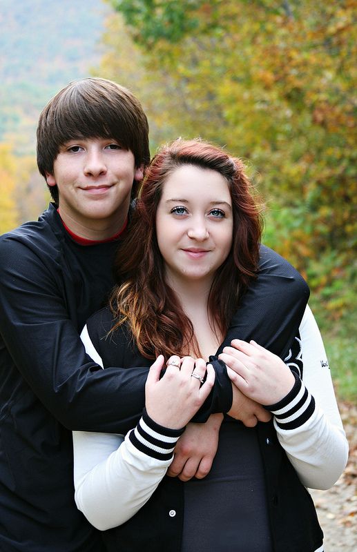 brother and sister photo poses