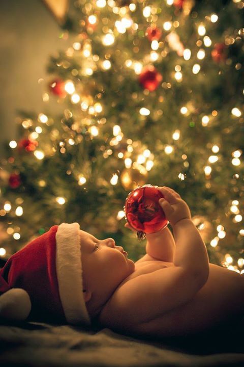 christmas theme baby photoshoot