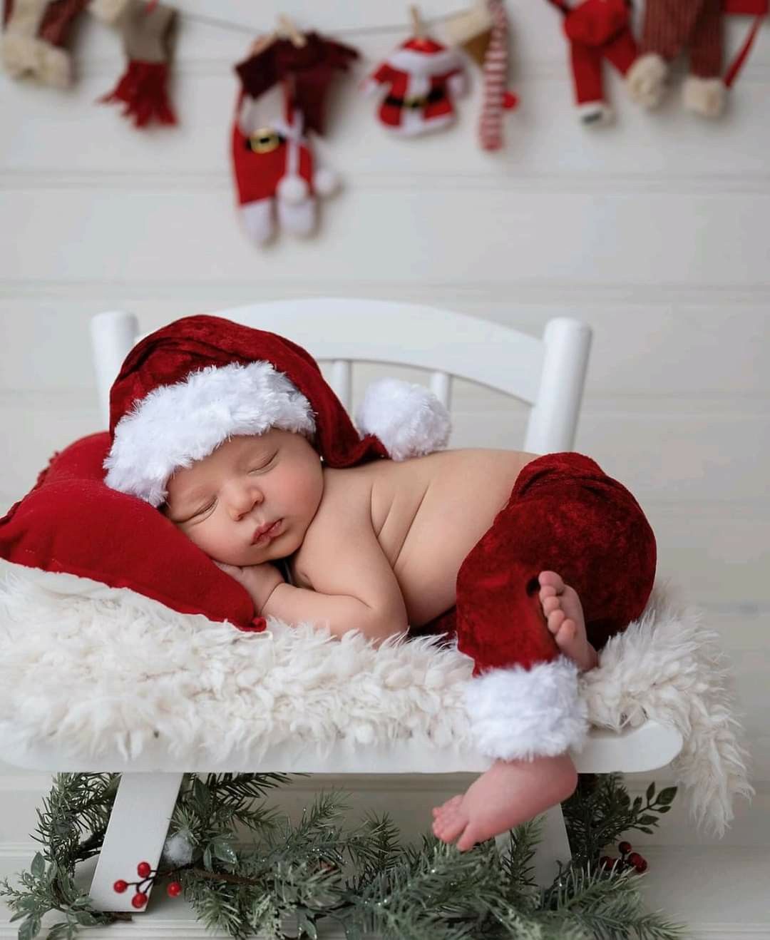 christmas theme baby photoshoot