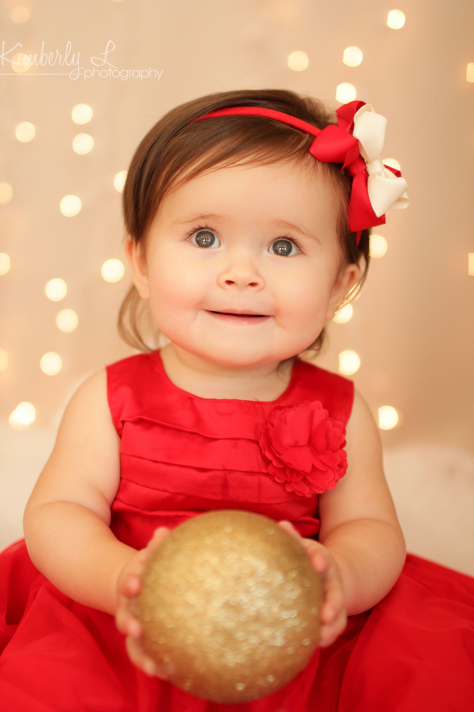 christmas theme baby photoshoot