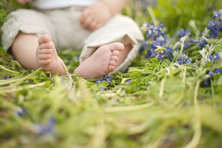 6 month baby photoshoot ideas