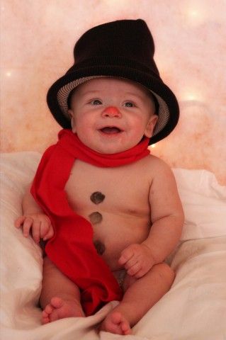 christmas baby photoshoot ideas