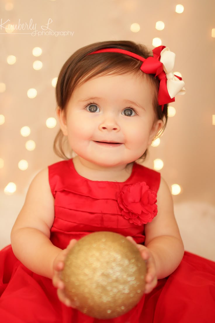 christmas baby photoshoot ideas