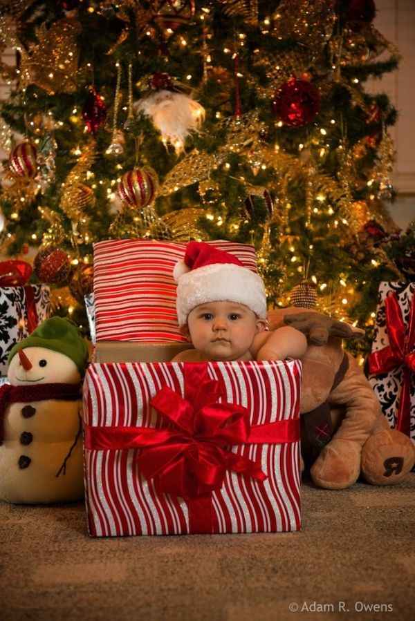 christmas baby photoshoot ideas